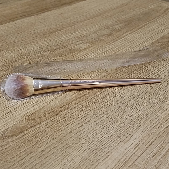 NWT, 2 F.A.R.A.H. Make Up Brushes - Picture 7 of 8